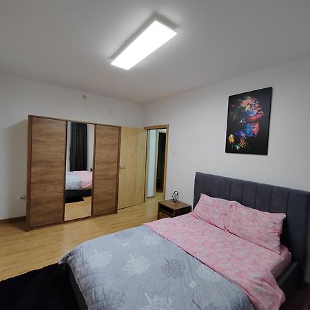 Apartament Golden Royal Kragujevac Zewnętrze zdjęcie
