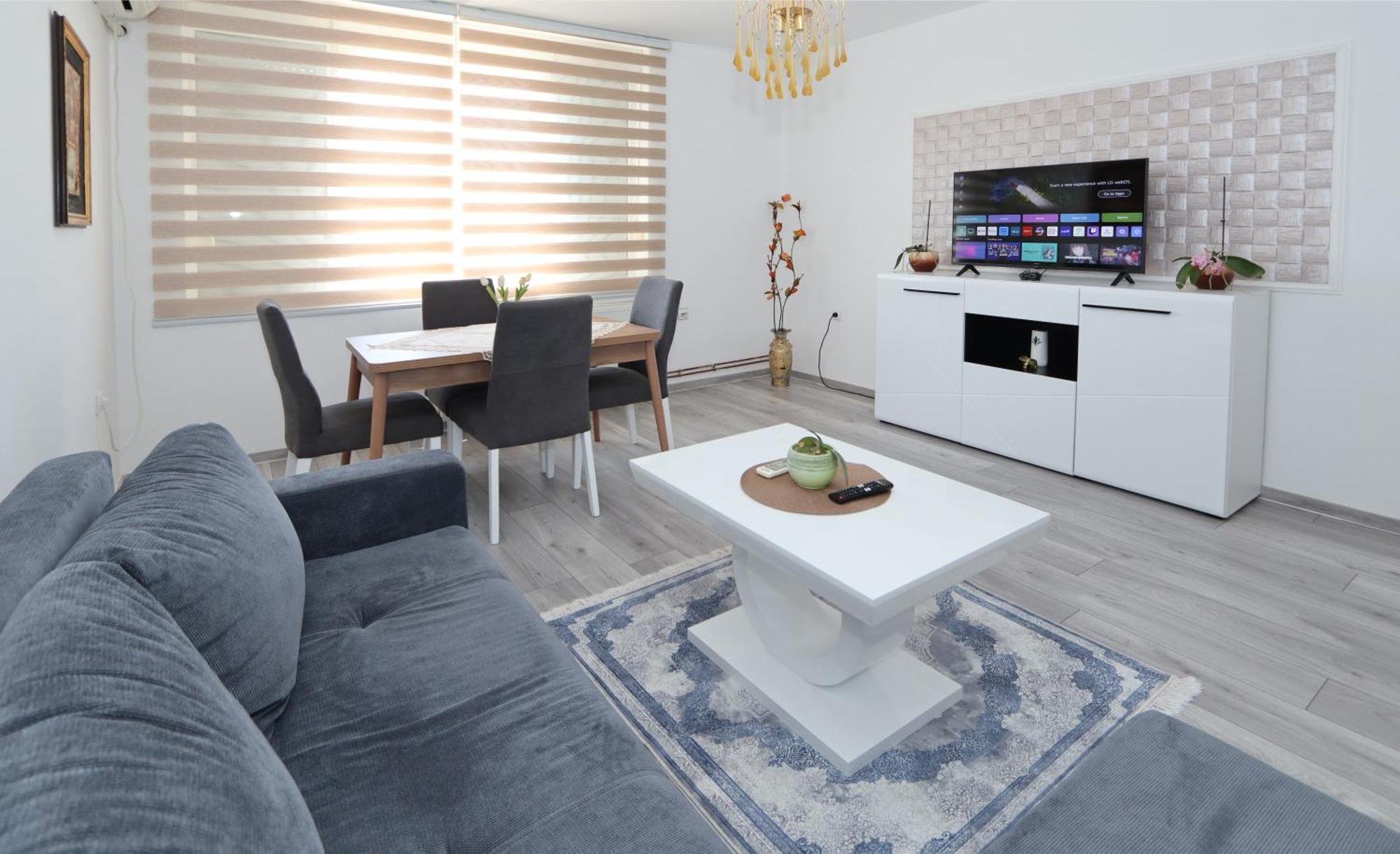 Apartament Golden Royal Kragujevac Zewnętrze zdjęcie
