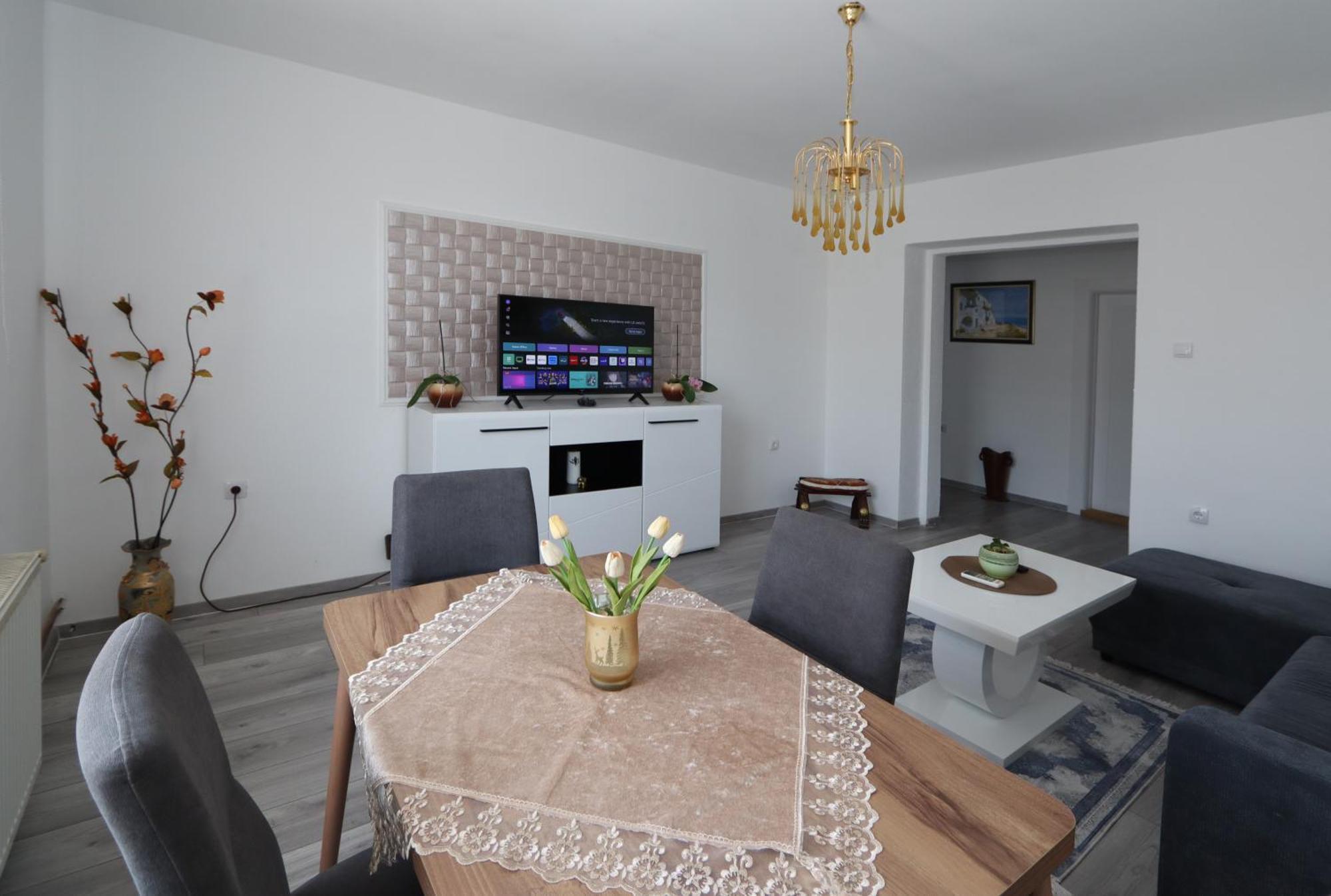 Apartament Golden Royal Kragujevac Zewnętrze zdjęcie